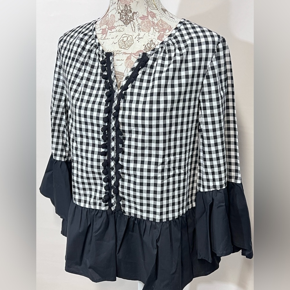 CUPIO‎ Black and white checkered ruffle accent top size S. - Picture 3 of 12